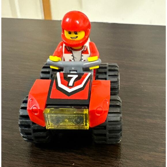 Lego City Minifigure ATV - Picture 1 of 2